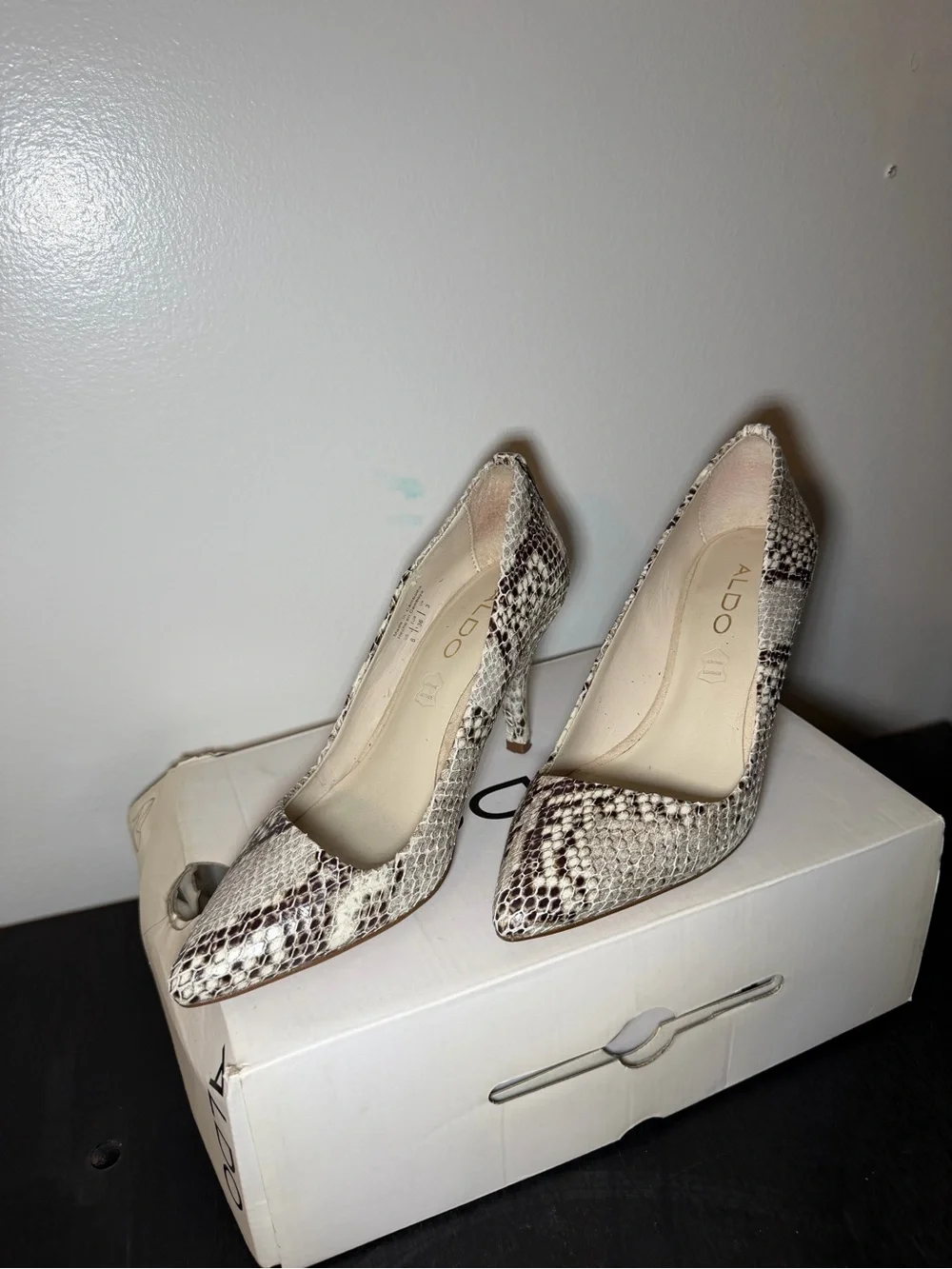 ALDO - NYDIVEN Snakeskin Asymmetrical Pumps